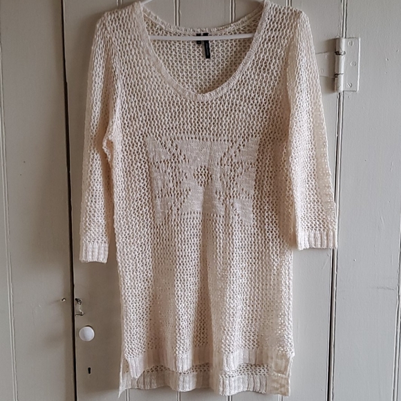 Maurices Crochet Top Size Medium - Picture 1 of 3